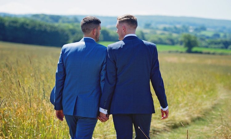 What You Need to Know About Gender-Fluid Weddings